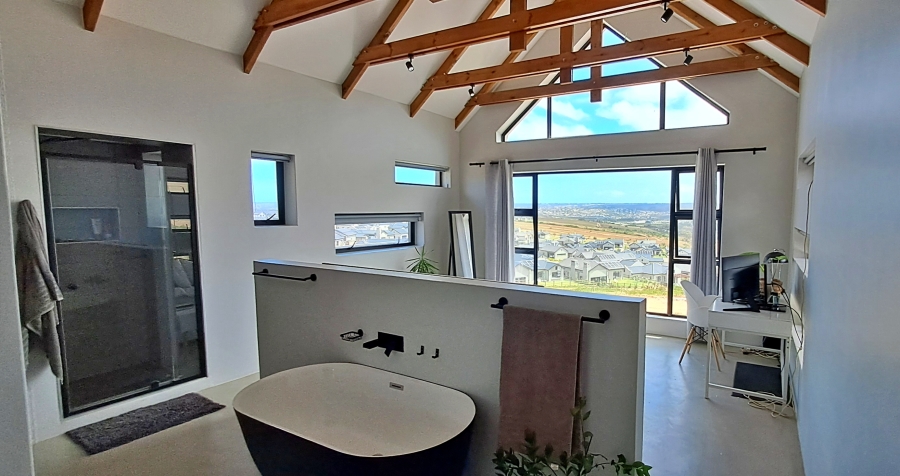 2 Bedroom Property for Sale in Hartland Lifestyle Estate Western Cape